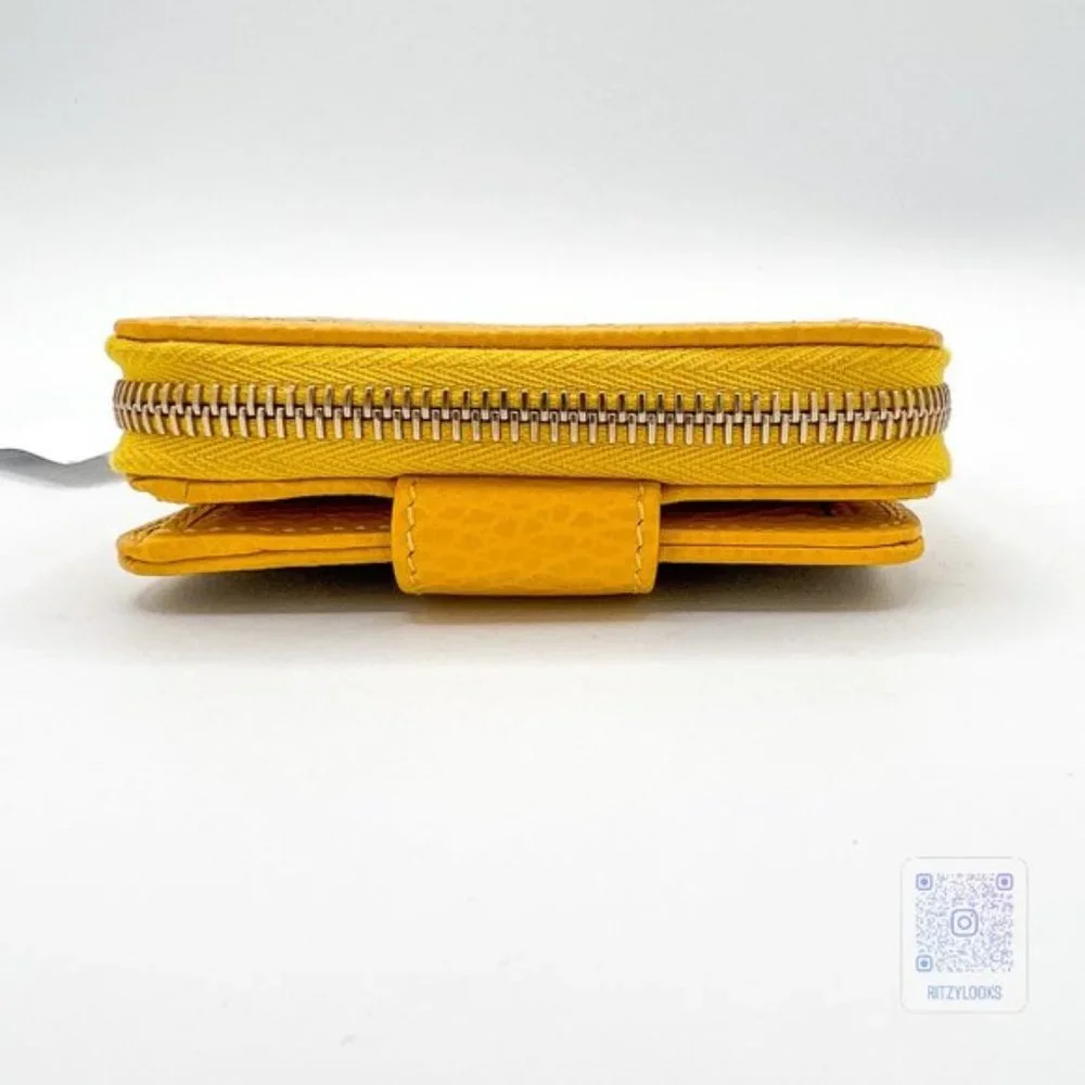 GUCCI Yellow and Brown GG Compact Bifold Wallet - Authenticated - Picture 4 of 13